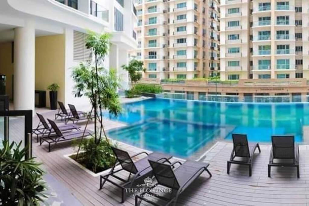 Mckinley Hills Bgc Taguig City Condo Manila Kültér fotó