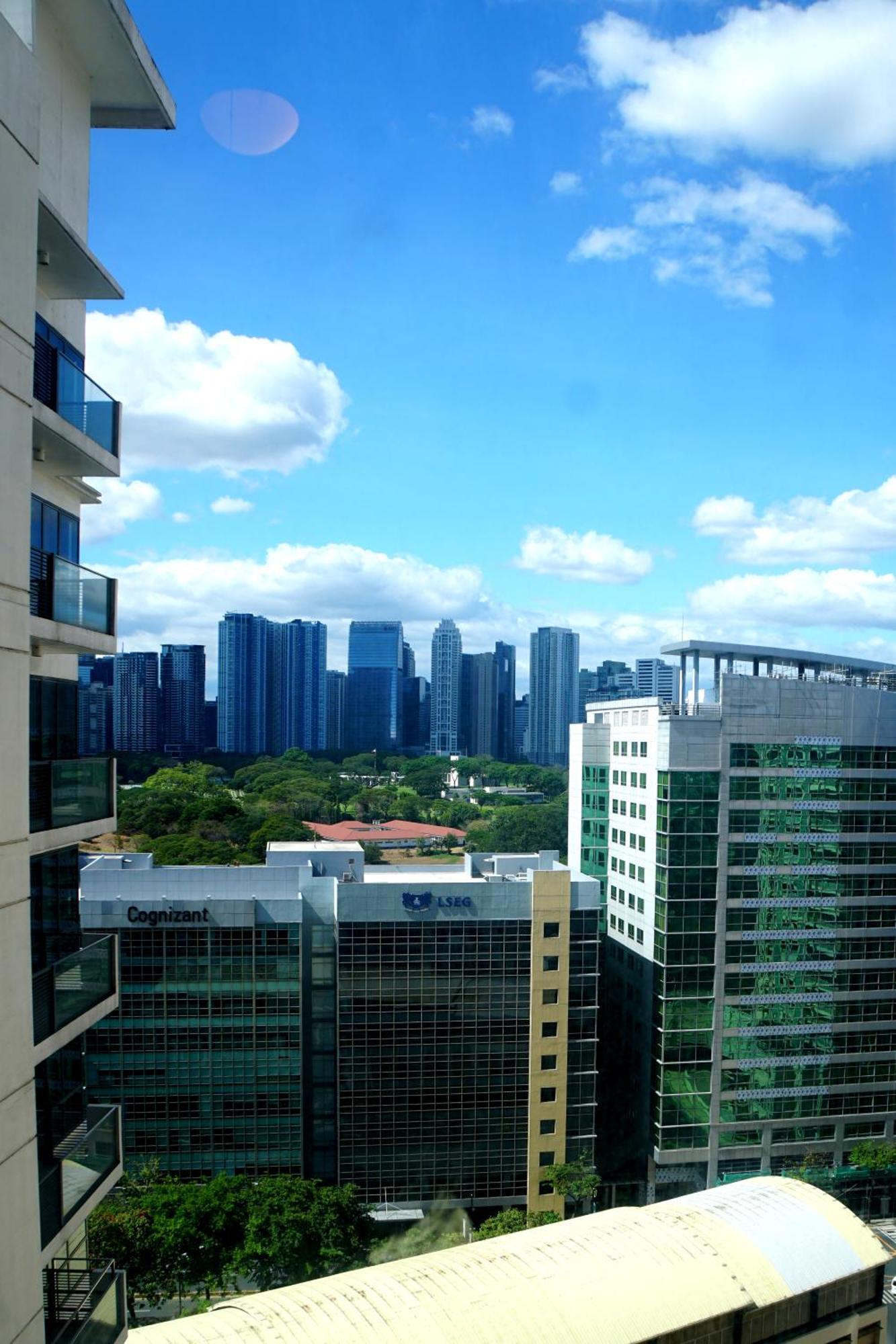 Mckinley Hills Bgc Taguig City Condo Manila Kültér fotó